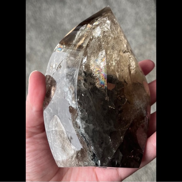 Smoky Garden Quartz Flame - Picture 4 of 17